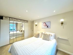 Photo 19- click for photo gallery